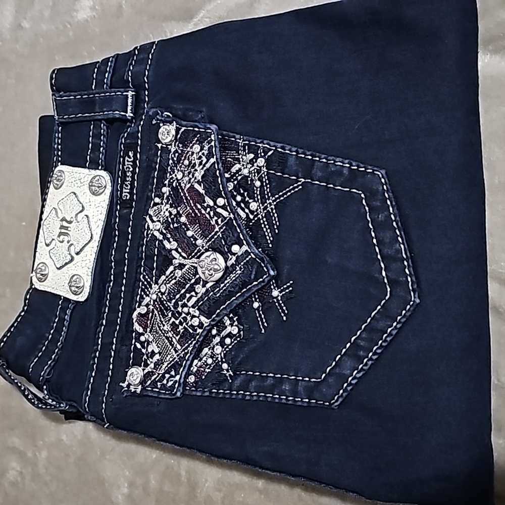Like New Miss Me Jeans